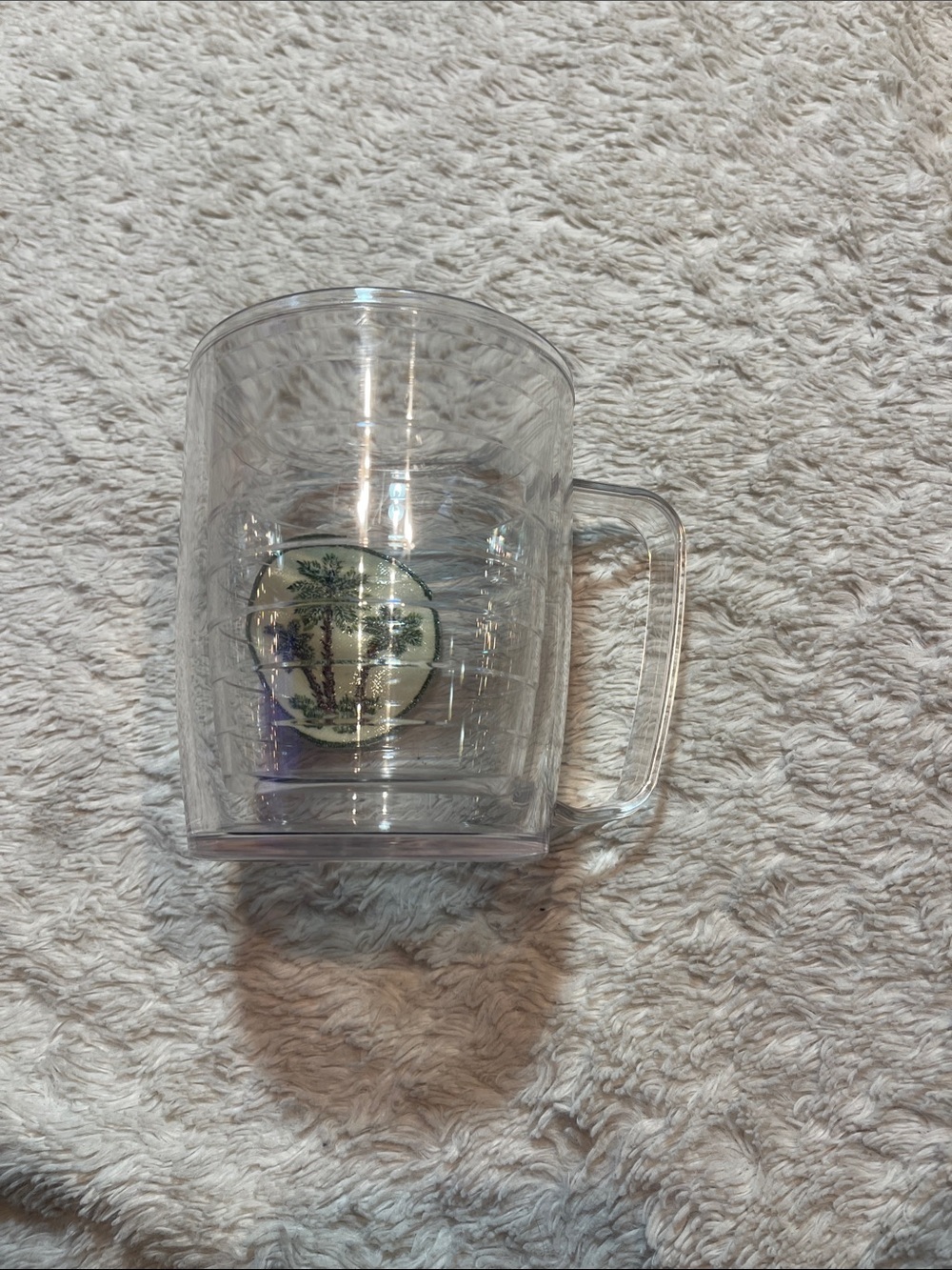 Clear Acrylic Palm Tree Mug with Green Embroidered Patch TERVIS - Picture 2 of 4